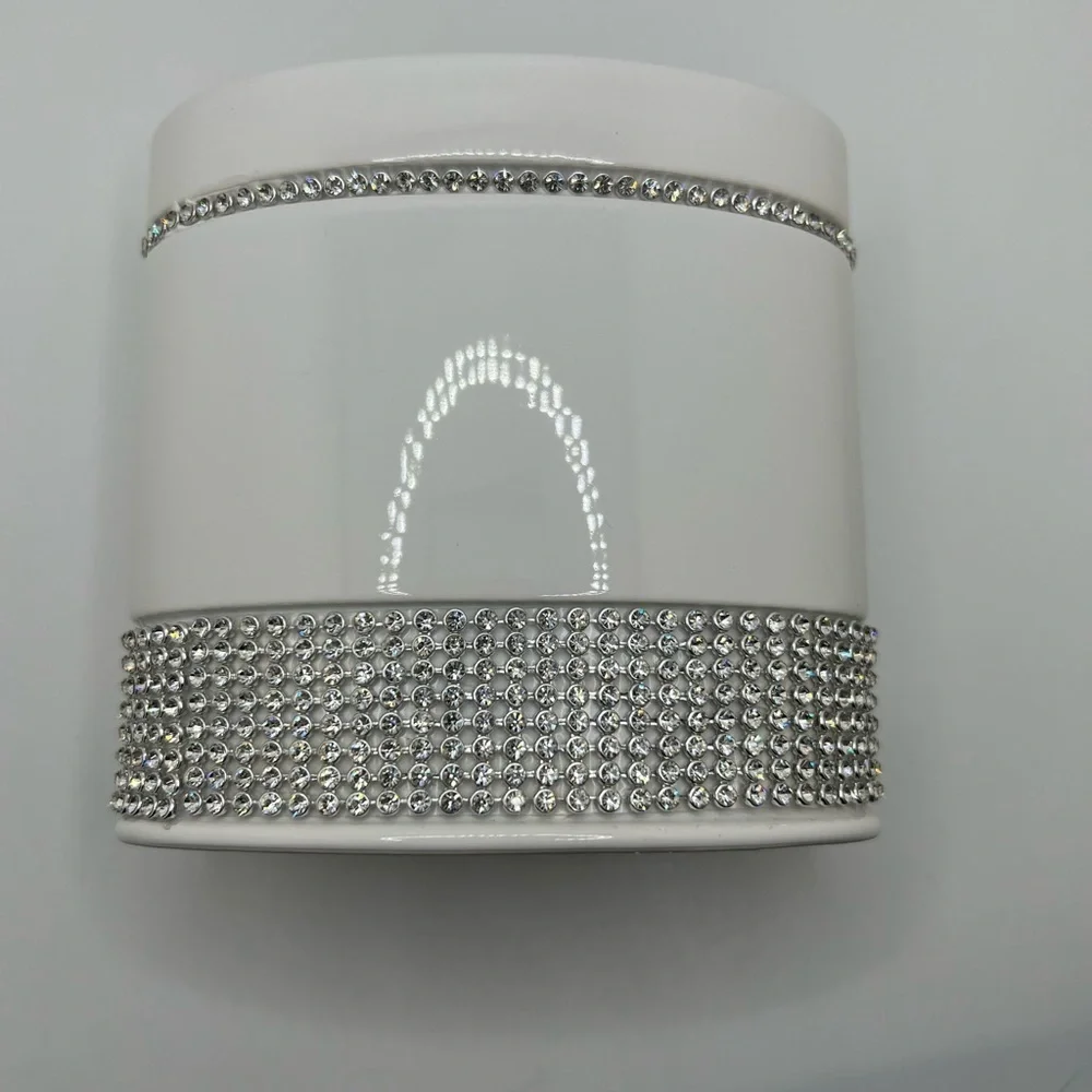 NWT bella luxx toothbrush holder